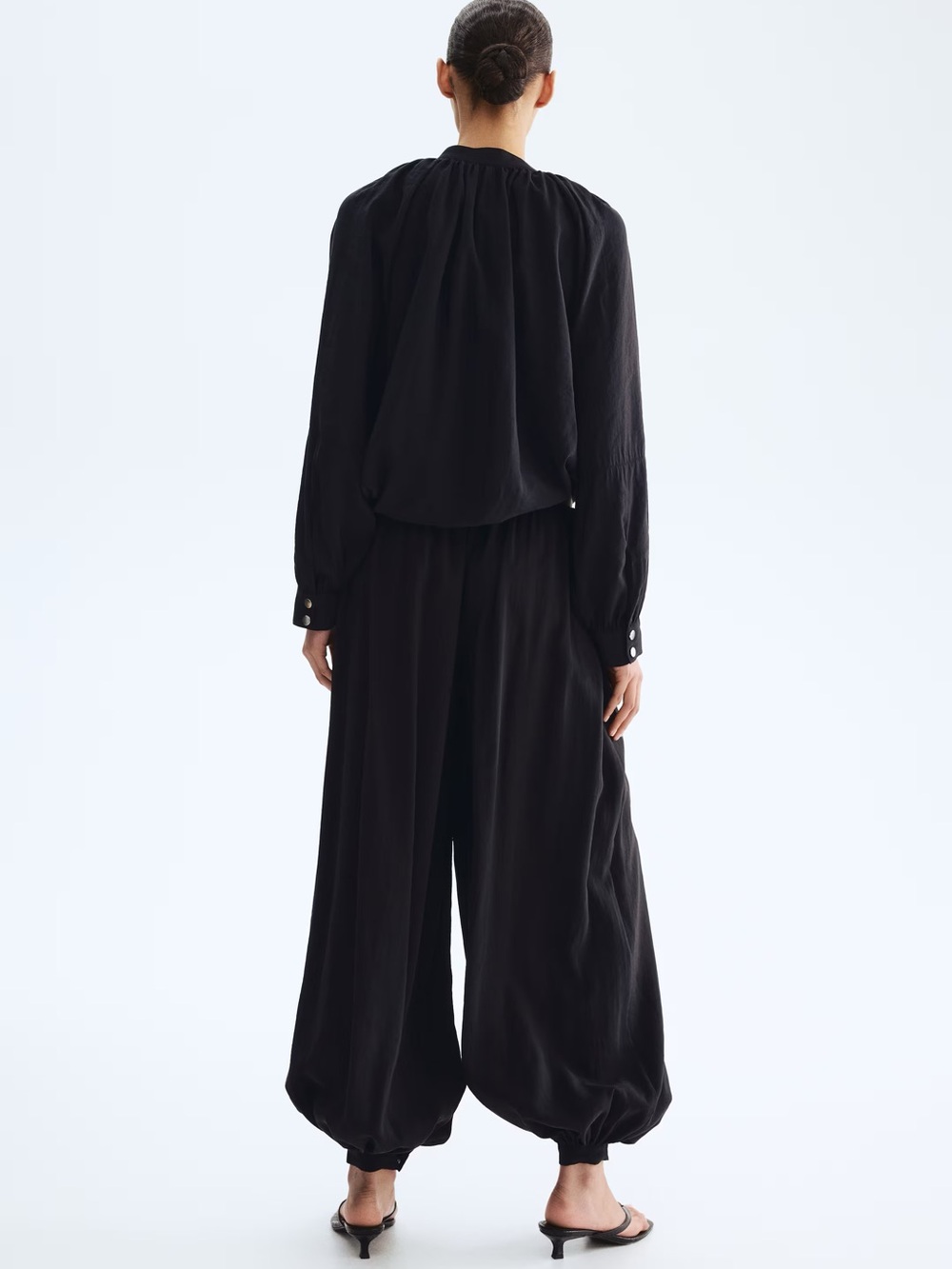 H&M Black Wide-Leg Balloon Hem Pants - Picture 3 of 5